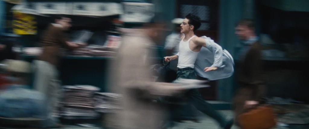 marty supreme corriendo esto resume media pelicula